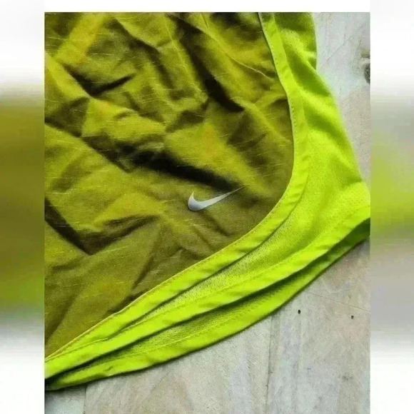 Nike Dri-Fit Green Athletic Workout Shorts Standard Fit Size Small NWT - Picture 2 of 5